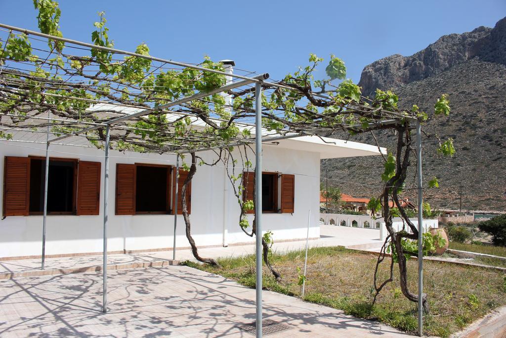 Vila Theros Beach House Stavrós Exteriér fotografie